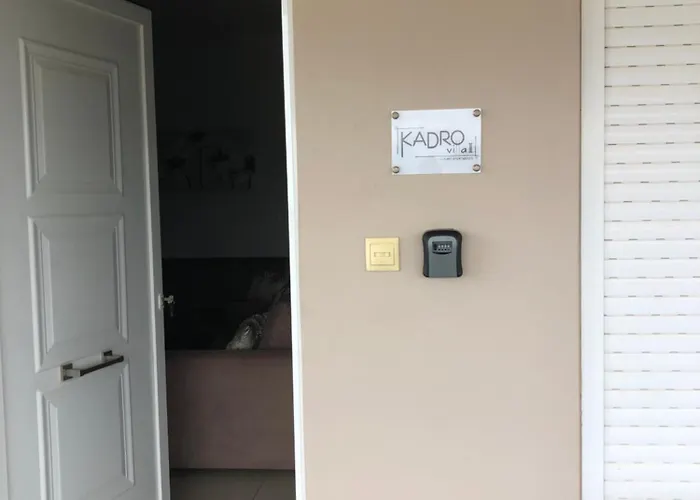 Kadrovilla Ii 公寓 纳夫普利翁