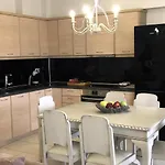 Apartment Kadrovilla Ii